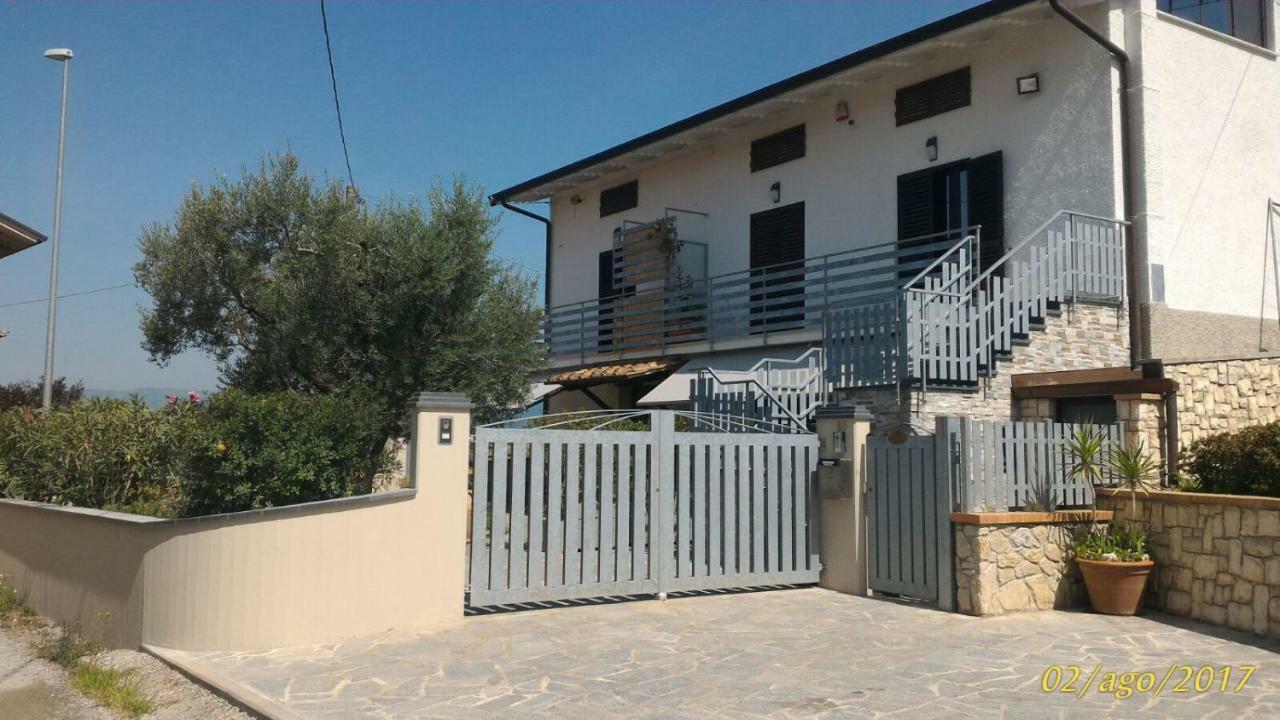 Agliana Appartamento Berlicche מראה חיצוני תמונה